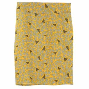 LuLaRoe Skirts - 🔴LAST CALL🔴 LuLaRoe Yellow Triangle Cassie Skirt LuLaRoe Skirts - 🔴LAST CALL🔴 LuLaRoe Yellow Triangle Cassie Skirt